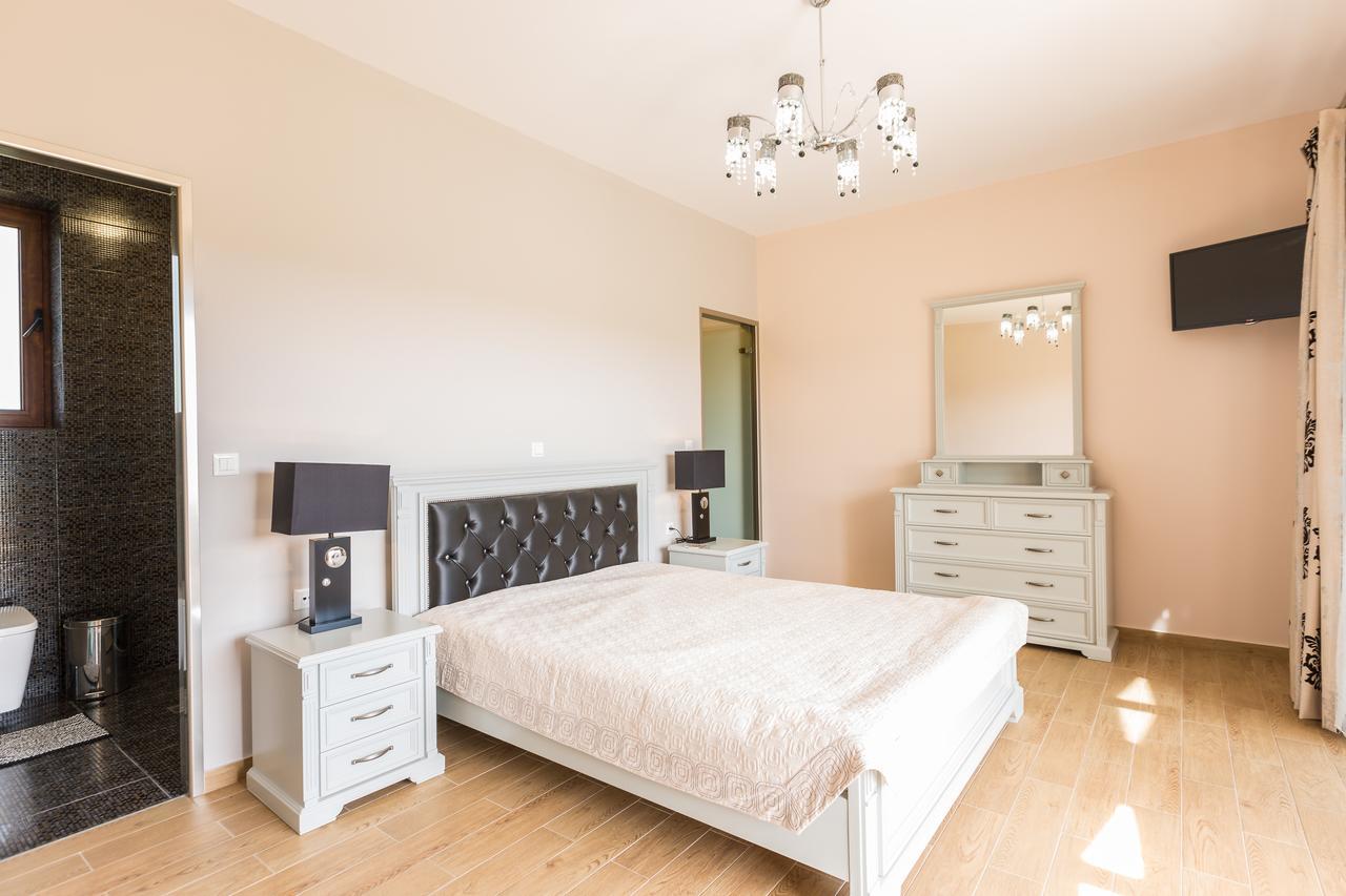 Levanda Luxury Stone Villa Kalýves Eksteriør bilde